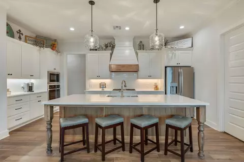 Kitchen - 4357 Fox River Ln, Bryan, TX 77802 photo 2 of 4