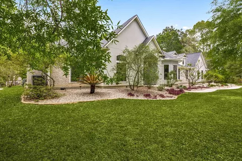 11956 White Oak Xing, Conroe, TX 77385
