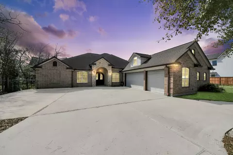 1103 Wakefield Dr, Houston, TX 77018
