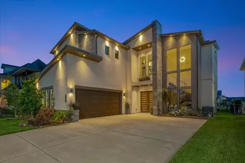 725 Pegasus Ln, League City, TX 77573