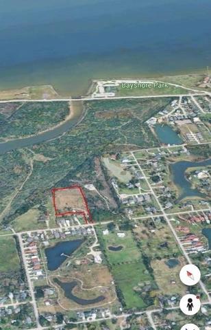 2884 Broadway St, Dickinson, TX 77539