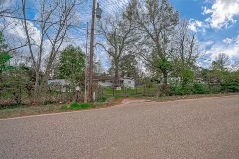 13727 Adams Ln, Pinehurst, TX 77362