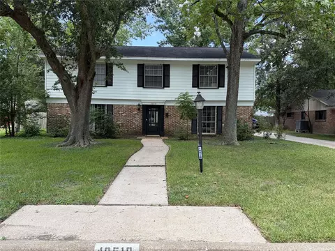 18510 Point Lookout Dr, Houston, TX 77058
