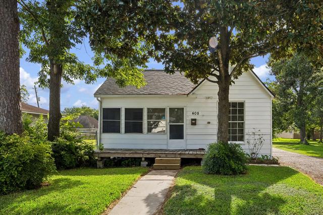 408 S 4th St, La Porte, TX 77571