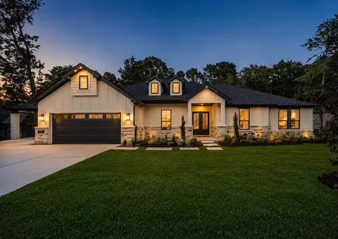 Exterior - 13664 Armstrong St, Conroe, TX 77303 photo 2 of 3