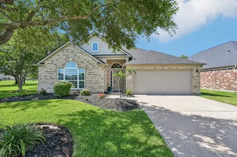 18611 Cypress Lake Village Dr, Cypress, TX 77429