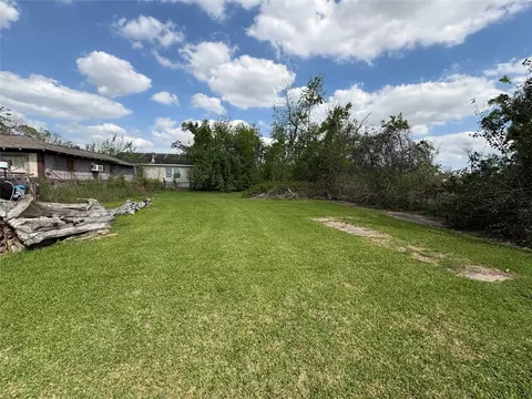 6020 Wipprecht St, Houston, TX 77026