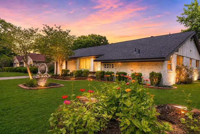 2313 Cedar St, Pearland, TX 77581