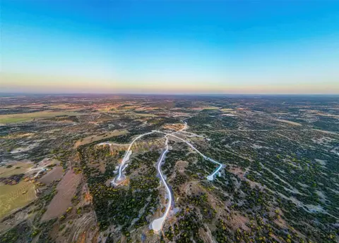 32 33 Buckskin Path, Fredericksburg, TX 78624