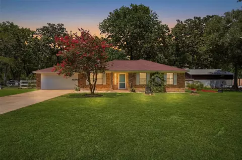 39 Wood Lodge Dr, Huntsville, TX 77320
