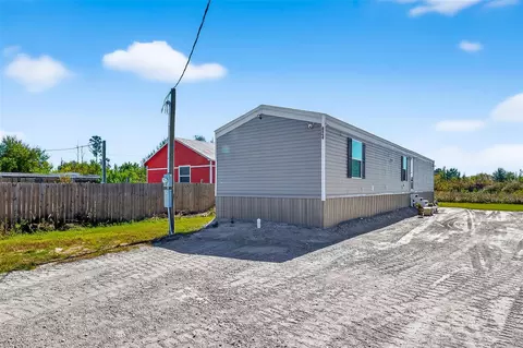 824 County Road 3558, Cleveland, TX 77327