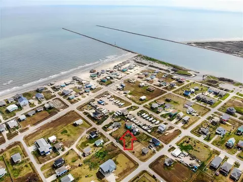 323 Texas St, Freeport, TX 77541 photo 1
