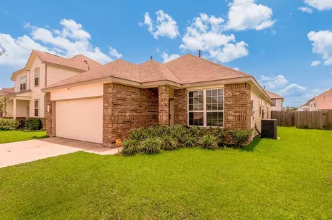 111 Pronghorn Dr, Huntsville, TX 77320