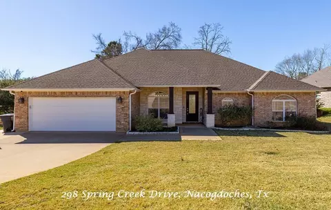 298 Spring Creek Dr, Nacogdoches, TX 75965