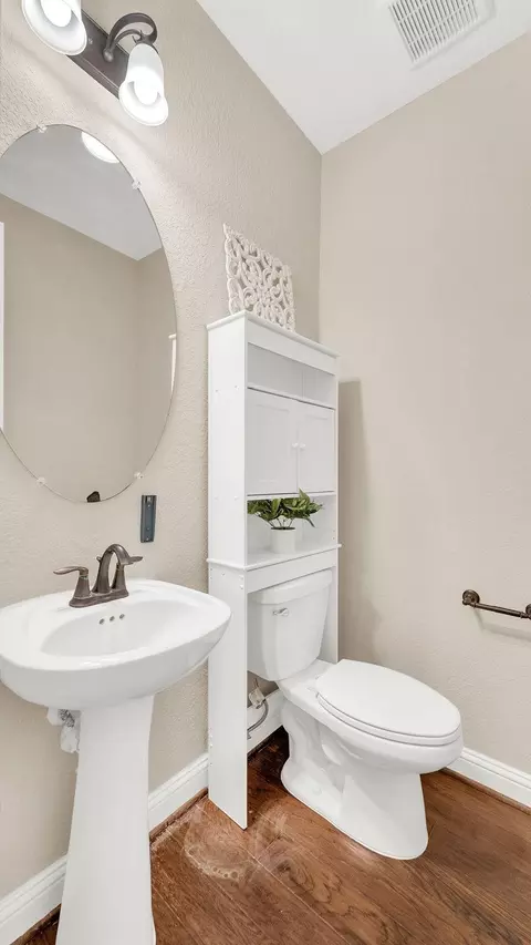 Bath - 4226 Davis Oak Dr, Spring, TX 77386 photo 2 of 9