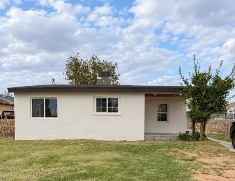 5633 Manila Dr, El Paso, TX 79924