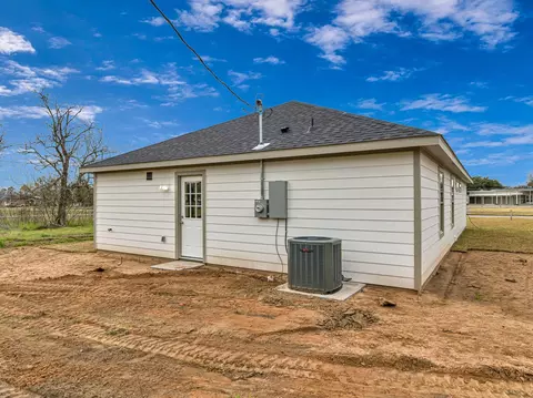 Other - 1010 4th St, Hempstead, TX 77445 photo 4 of 4