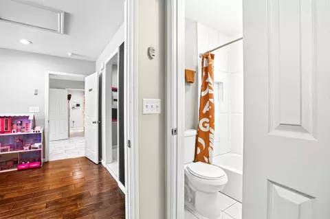 Entry Way - 5302 Treaschwig Rd, Spring, TX 77373 photo 4 of 10