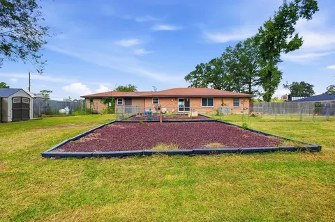 Exterior - 5302 Treaschwig Rd, Spring, TX 77373 photo 6 of 10