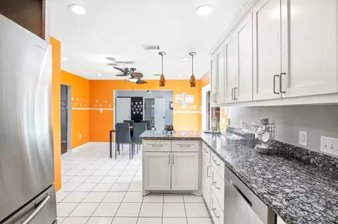 Kitchen - 5302 Treaschwig Rd, Spring, TX 77373 photo 2 of 4