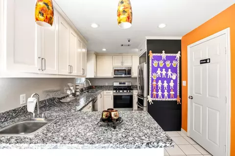Kitchen - 5302 Treaschwig Rd, Spring, TX 77373 photo 4 of 4