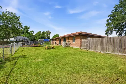 Exterior - 5302 Treaschwig Rd, Spring, TX 77373 photo 10 of 10