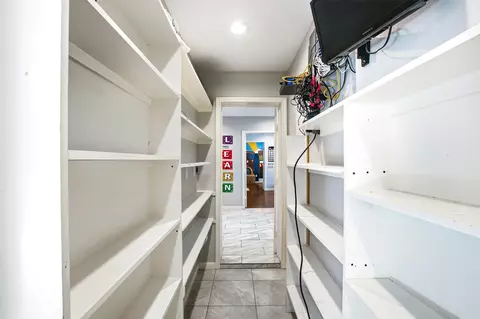 Entry Way - 5302 Treaschwig Rd, Spring, TX 77373 photo 6 of 10