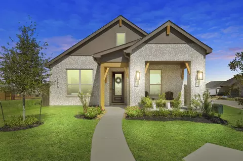11915 S Pavillion Dr, Mont Belvieu, TX 77580