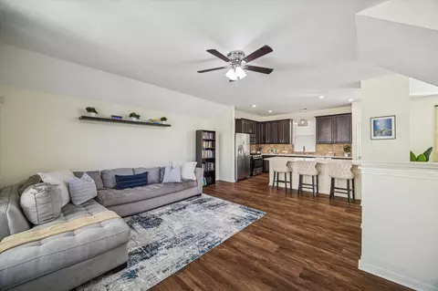3332 Home Point Dr, Houston, TX 77091