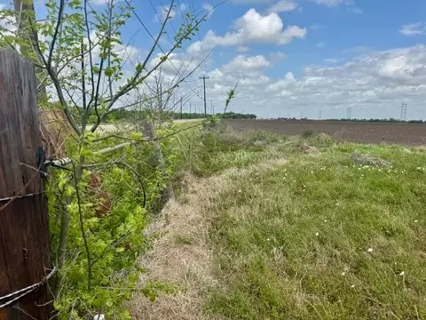 Other - 2020 Cr-49, Angleton, TX 77515 photo 10 of 12