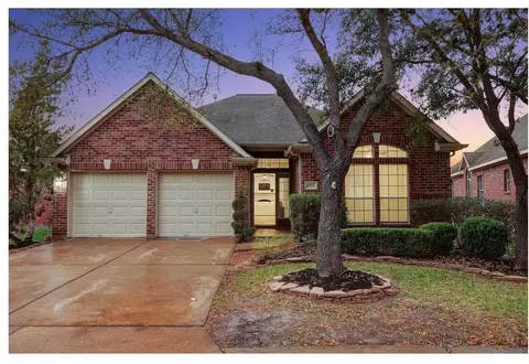 10531 Oleander Point Dr, Houston, TX 77095