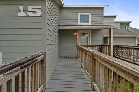 325 Carolcrest Ln #15, Livingston, TX 77351