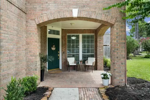 2372 Autumn Mist Ct, League City, TX 77573