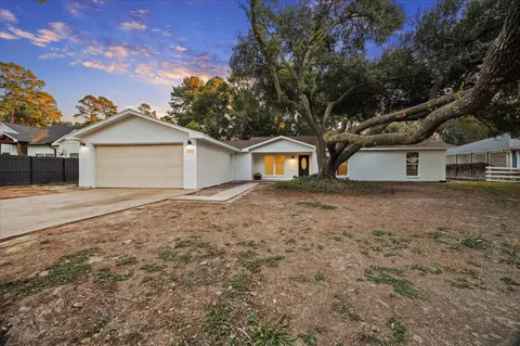 5411 Logston Ln, Spring, TX 77389