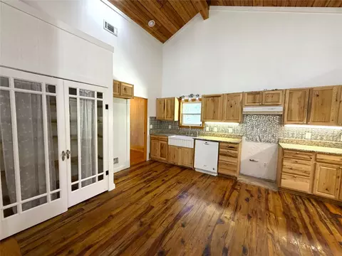 Kitchen - 294 Canadian Dr, Trinity, TX 75862 photo 1 of 4
