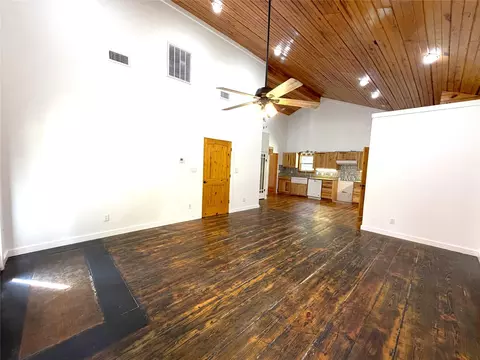 Living - 294 Canadian Dr, Trinity, TX 75862 photo 2 of 5