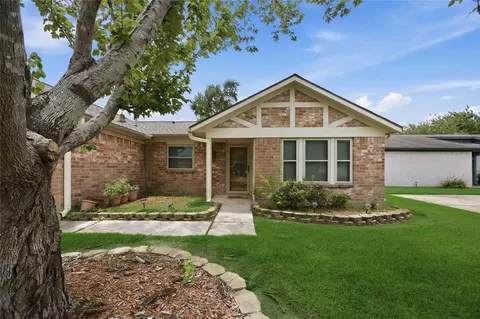 154 Evanston St, Houston, TX 77015