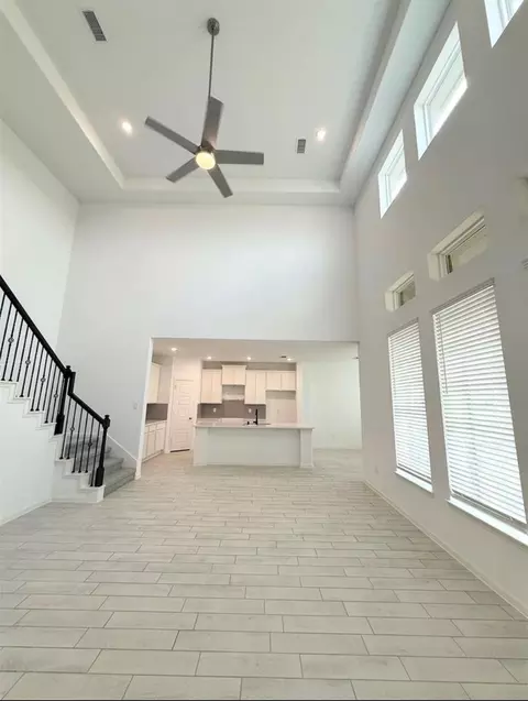 2506 Shallow Lake Ln, Iowa Colony, TX 77583