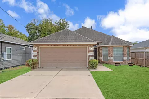 8107 Grandview St, Houston, TX 77051