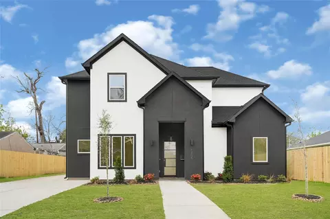 5806 Southlea St, Houston, TX 77033