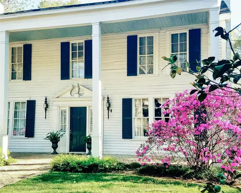 107 W Wheat St W, Woodville, TX 75979