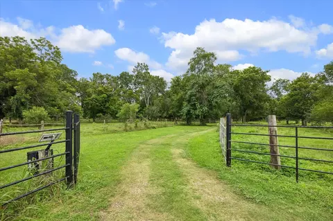 2511 Hartwell Rd, Pattison, TX 77423
