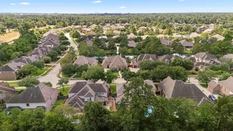 View/Area - 2407 Hendricks Lakes Dr, Spring, TX 77388 photo 5 of 8