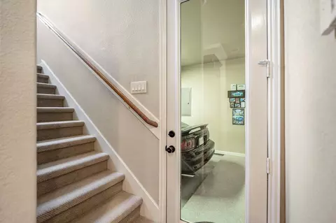 Entry Way - 2407 Hendricks Lakes Dr, Spring, TX 77388 photo 4 of 5
