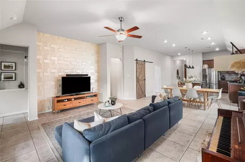 2109 Hickory Valley Ct, Pearland, TX 77581