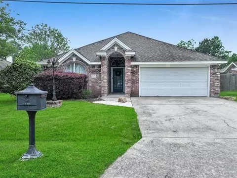 655 Windmill Way, Vidor, TX 77662