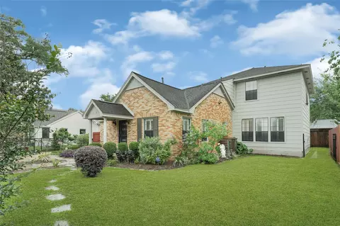 317 Avenue Of Oaks St, Houston, TX 77009