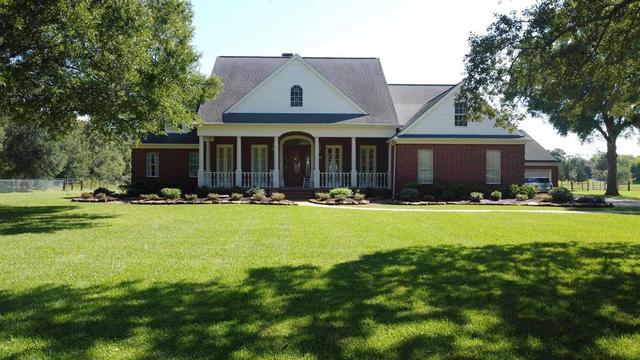 1655 Wooten Rd, Beaumont, TX 77707