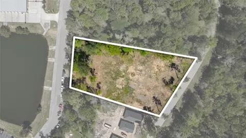 3805 Piney Point Rd, Conroe, TX 77301