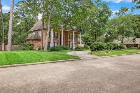 5611 Garden Point Dr, Kingwood, TX 77345